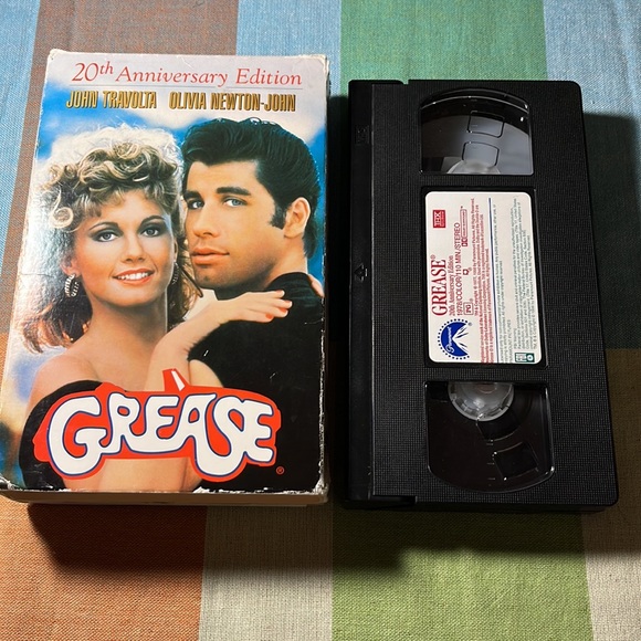 Grease vhs with script - Picture 3 of 5